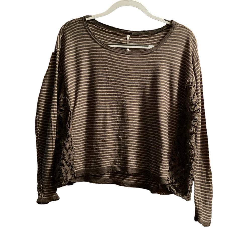 Women’s Free People Long Sleeve Stripe Crop Top with Metal Tag and Crotched Side